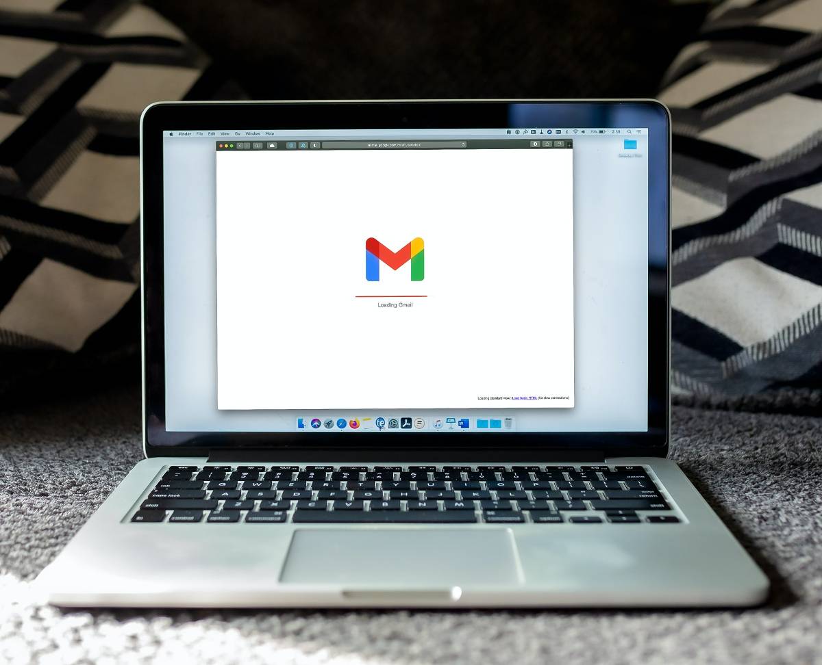 Imagem representativa de como fazer um email