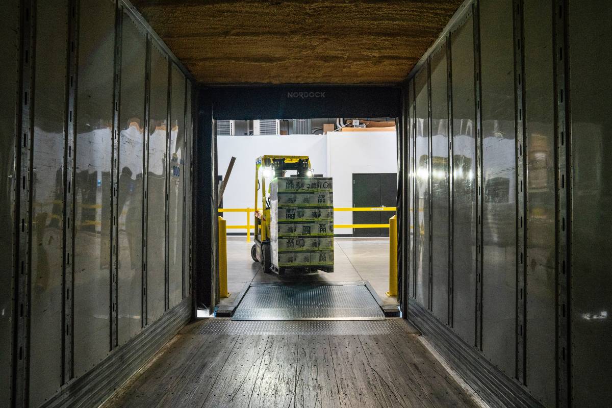 Imagem ilustrativa de crossdocking